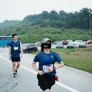 Runner Photo 7496977