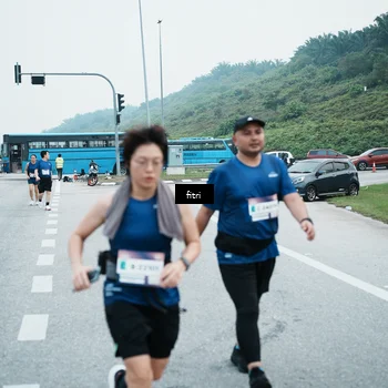 Runner Photo 7496980