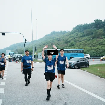 Runner Photo 7496987