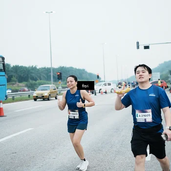 Runner Photo 7496992