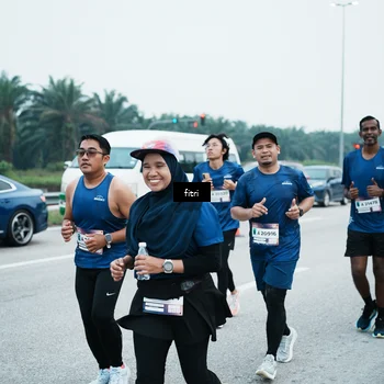 Runner Photo 7497035