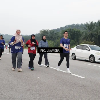 Runner Photo 7497039