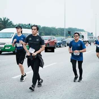 Runner Photo 7497047