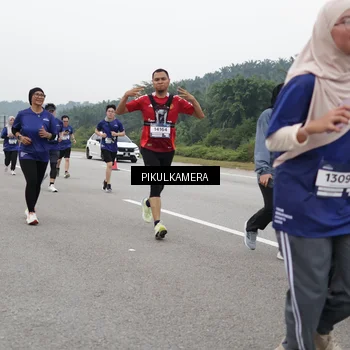 Runner Photo 7497090