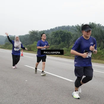 Runner Photo 7497336