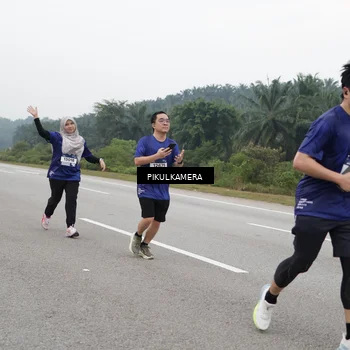 Runner Photo 7497400