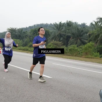 Runner Photo 7497405
