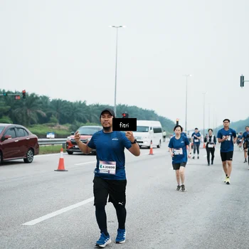 Runner Photo 7497411