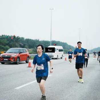 Runner Photo 7497420