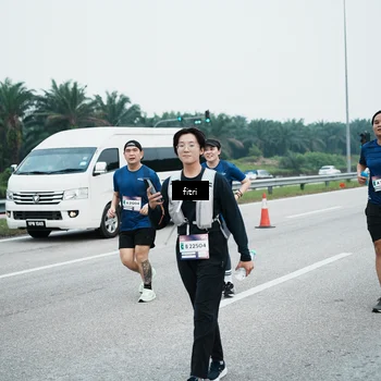 Runner Photo 7497428