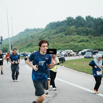 Runner Photo 7497520