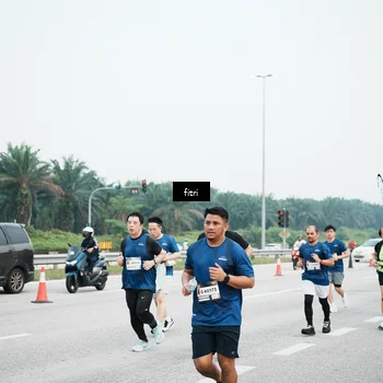 Runner Photo 7497624