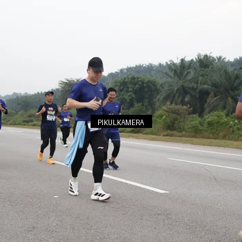 Runner Photo 7497678