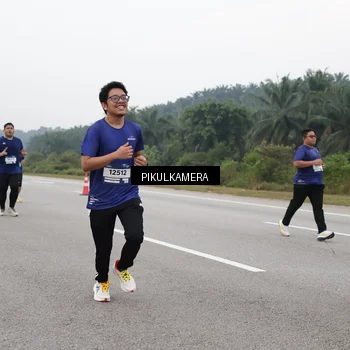 Runner Photo 7497702