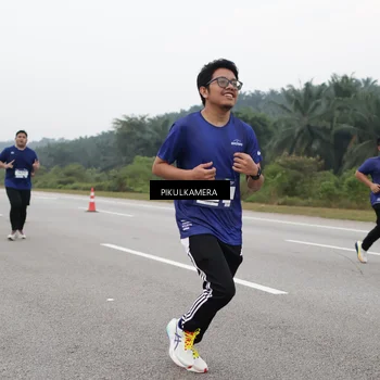 Runner Photo 7497710