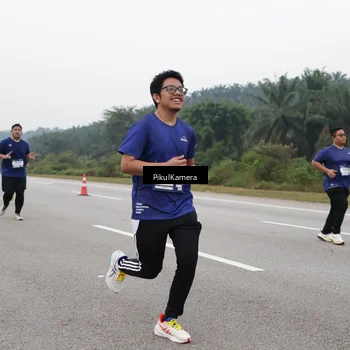 Runner Photo 7497713