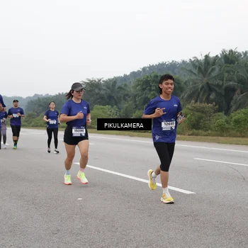 Runner Photo 7497725