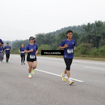 Runner Photo 7497728
