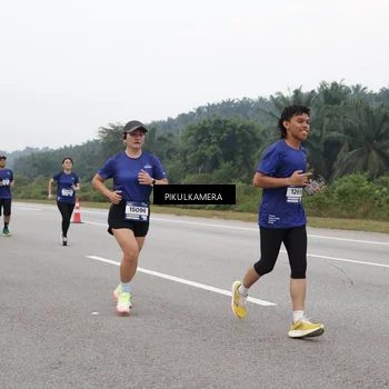 Runner Photo 7497735