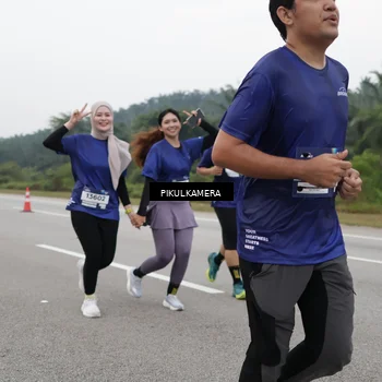 Runner Photo 7497758