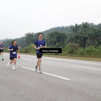 Runner Photo 7497773