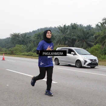 Runner Photo 7497815