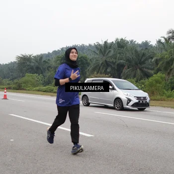 Runner Photo 7497818