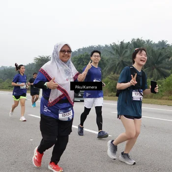 Runner Photo 7497840