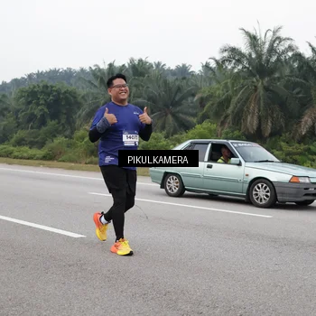 Runner Photo 7497873