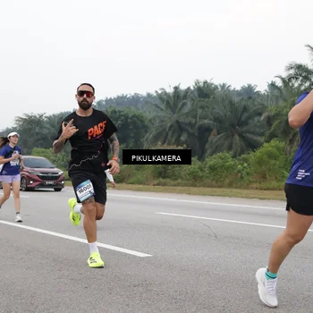 Runner Photo 7497905