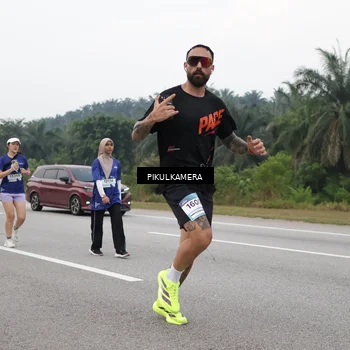 Runner Photo 7497908