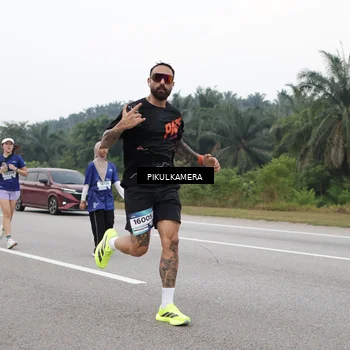 Runner Photo 7497910