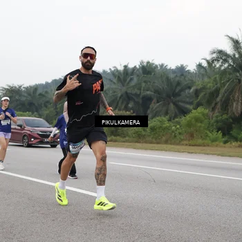 Runner Photo 7497911
