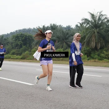 Runner Photo 7497915