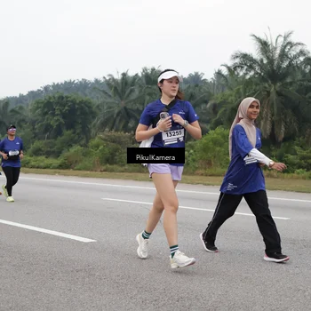 Runner Photo 7497921