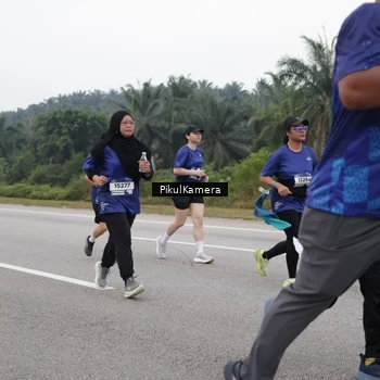 Runner Photo 7497933