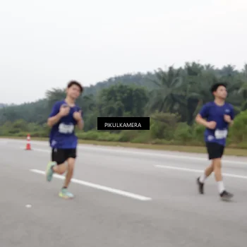 Runner Photo 7497937