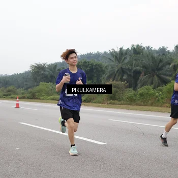 Runner Photo 7497943