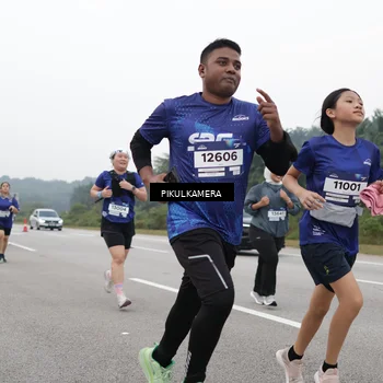 Runner Photo 7497965