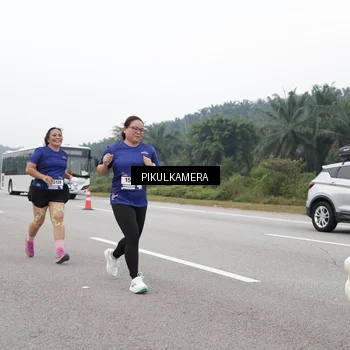 Runner Photo 7498014
