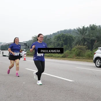 Runner Photo 7498015