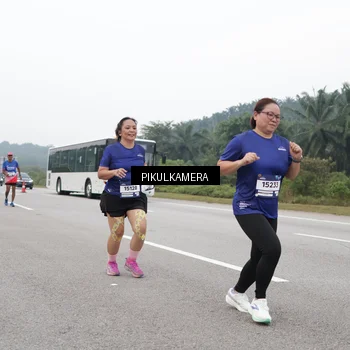 Runner Photo 7498016