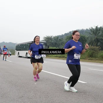 Runner Photo 7498018