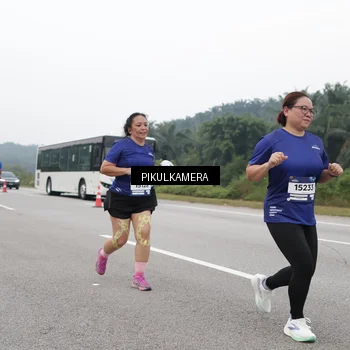 Runner Photo 7498019
