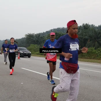 Runner Photo 7498029