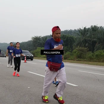 Runner Photo 7498030