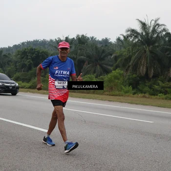 Runner Photo 7498035