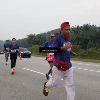 Runner Photo 7498037