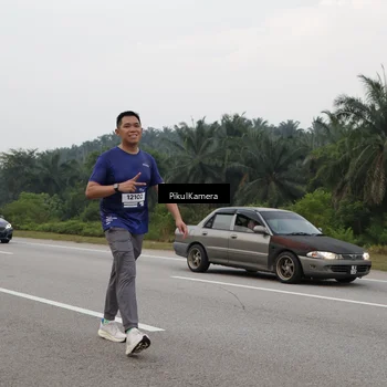 Runner Photo 7498049