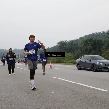 Runner Photo 7498054